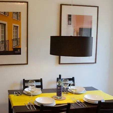 White House Boutique, 2 Bedroom Apartment, With A/c And Patio Appartamento