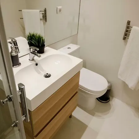 Appartamento White House Boutique, 2 Bedroom Apartment, With A/c And Patio