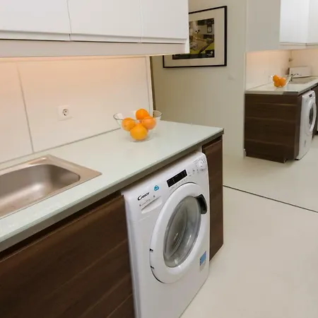 Appartamento White House Boutique, 2 Bedroom Apartment, With A/c And Patio *