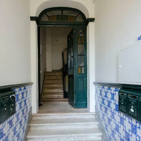 White House Boutique, 2 Bedroom Apartment, With A/c And Patio Lisbona