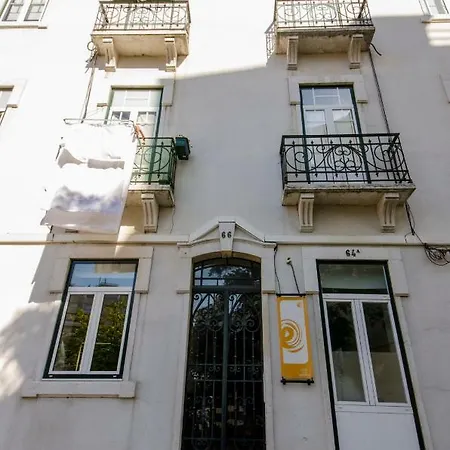 Apartment White House Boutique, 2 Bedroom Apartment, With A/c And Patio